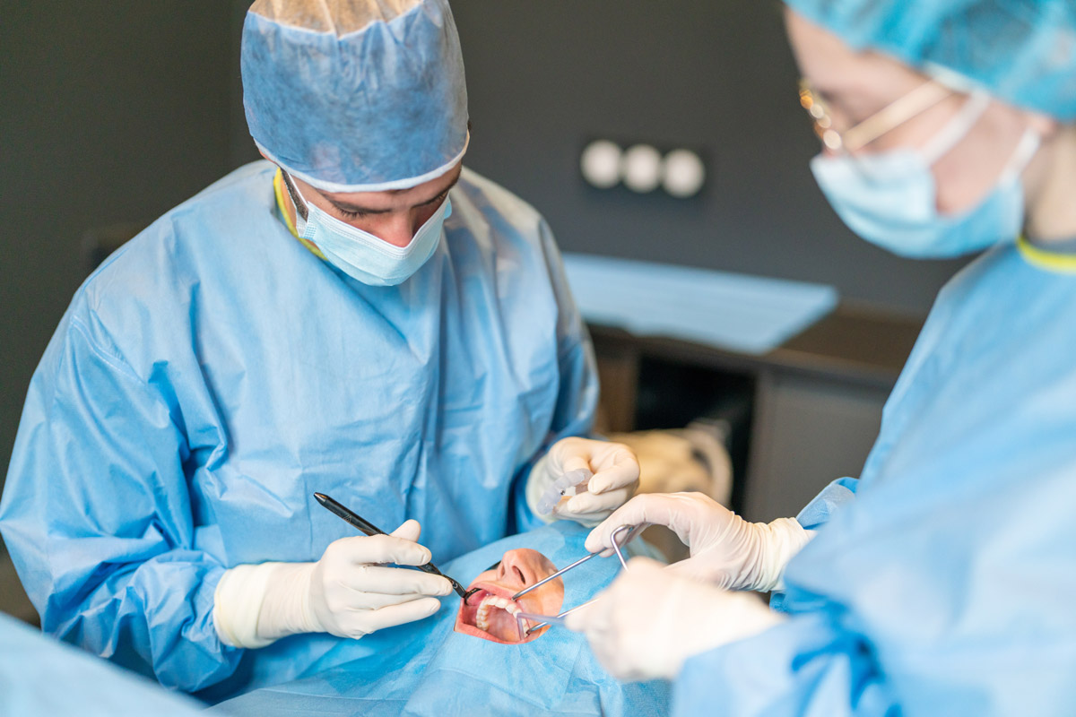 Chirurgie mucogingivale médecin traitant